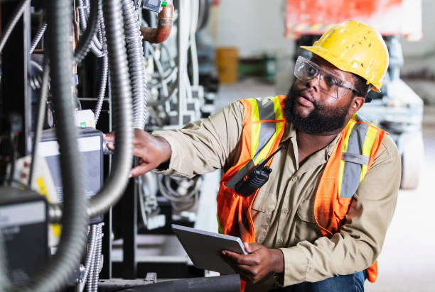 Best Affordable Emergency Electrician  in Uvalde, TX